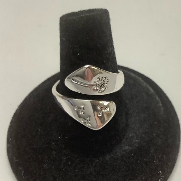 Dandelion Wishes Sterling Silver Adjustable Ring - Picture 4 of 15